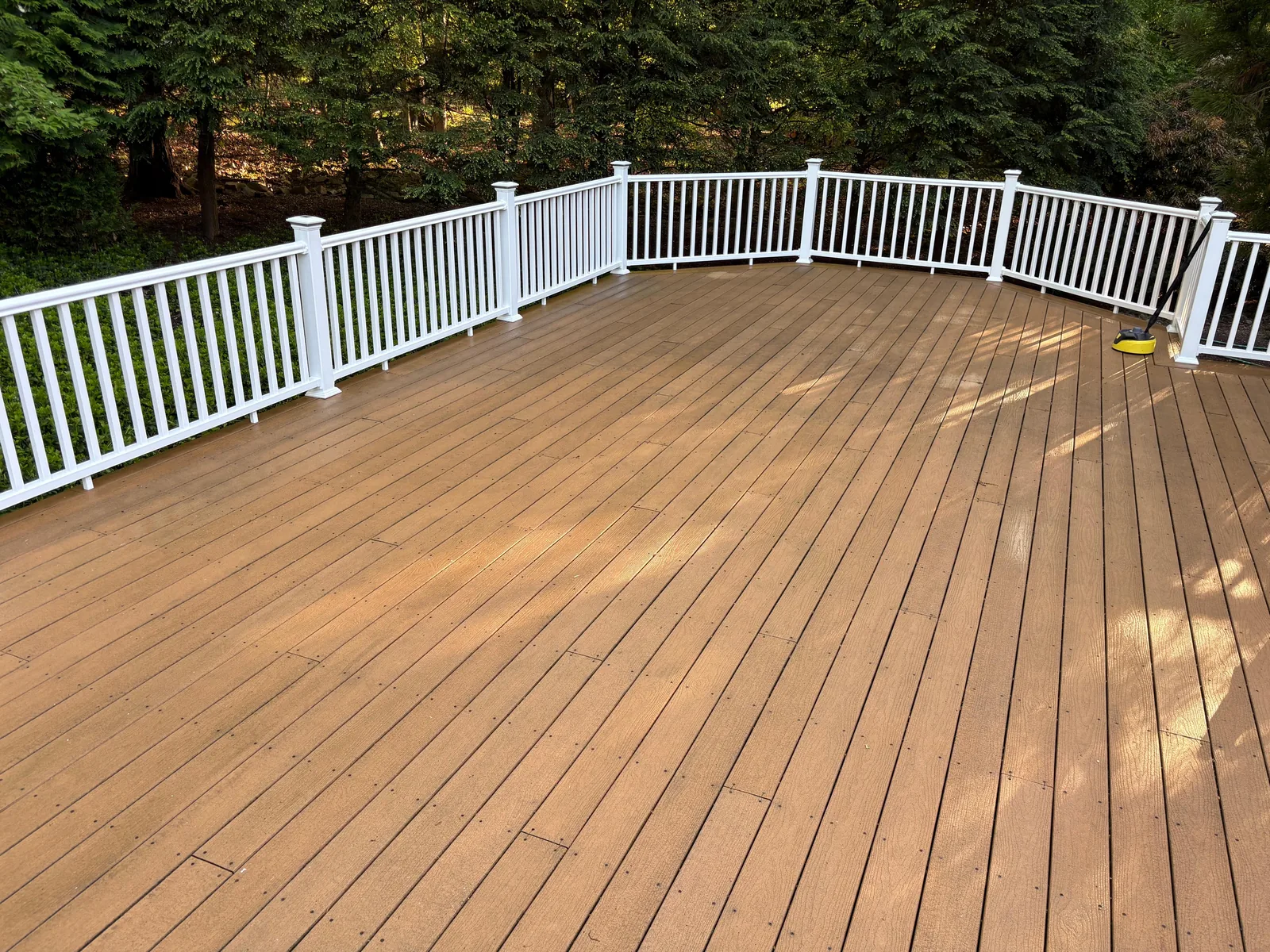 Curved deck angle shot