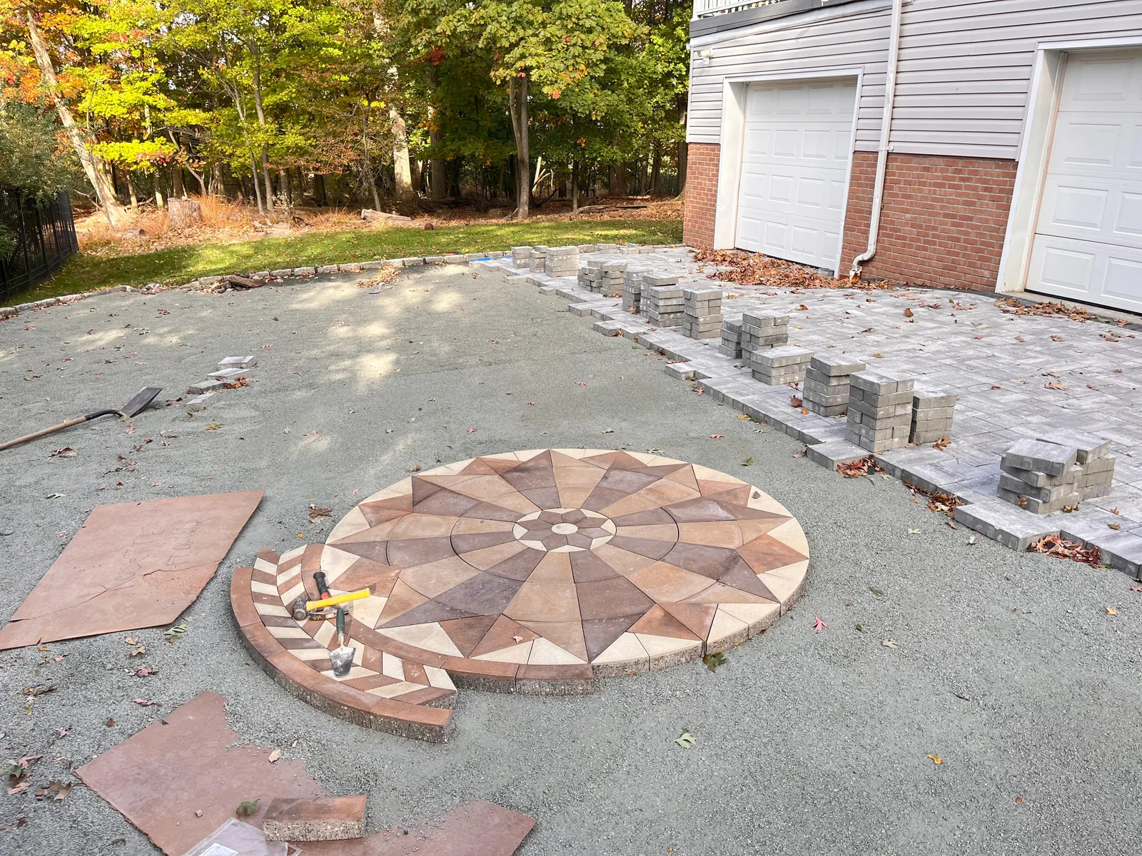 Medallion install, paver banding